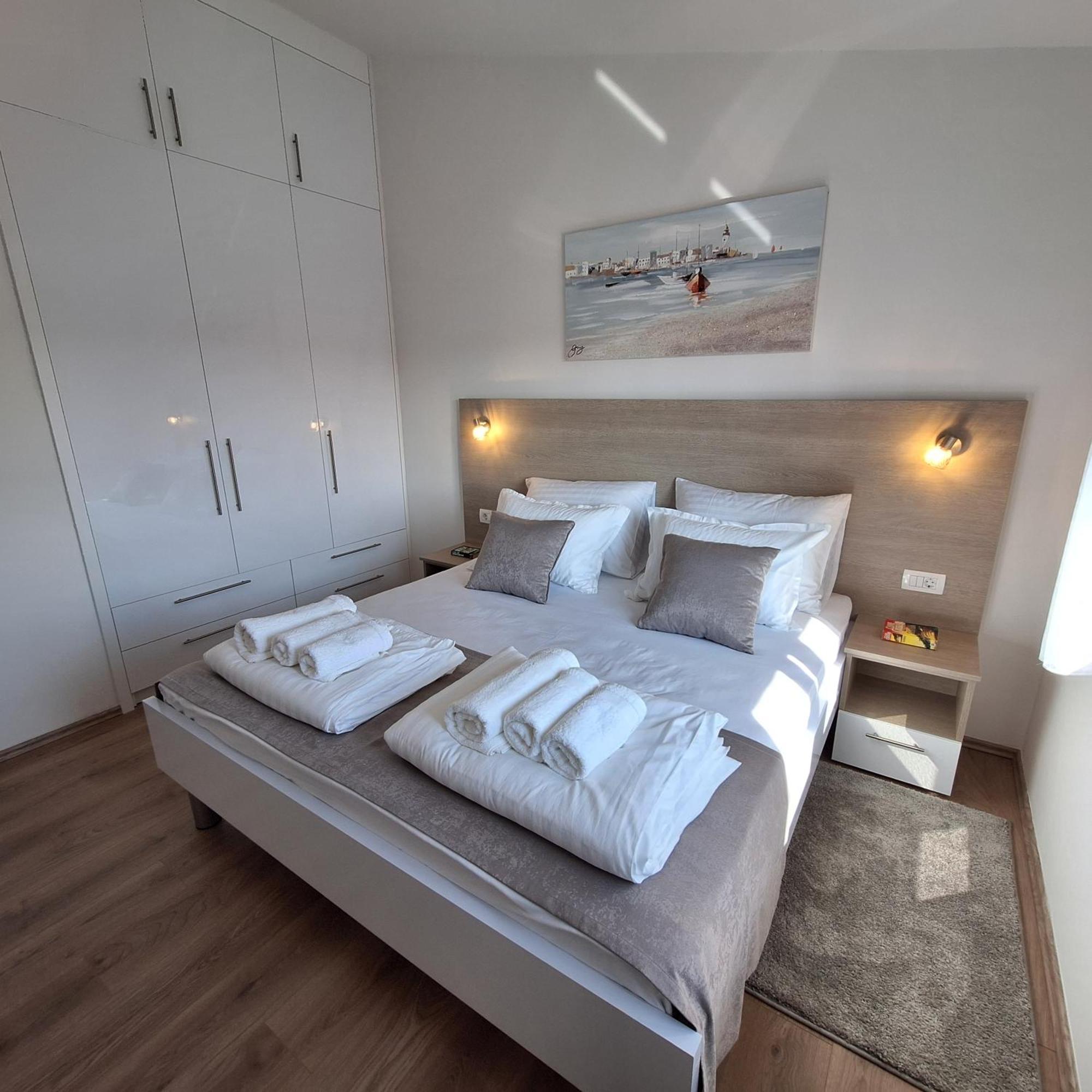 Apartments Elena & Lana Zadar Ngoại thất bức ảnh